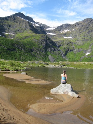 Un lac dans les Lofoten