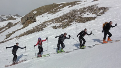 Ski de randonnée avec presque toute l'équipe du mag, printemps 2012 (de g à d : Alexis, Coralie, Olivier, Johanna, Jean)