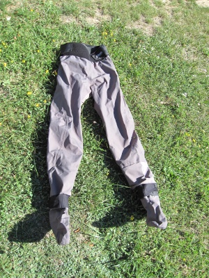 Pantalon Kokatat avec chaussettes intégrées