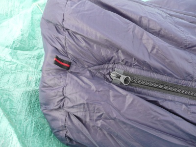 Sac de couchage Warmth Boulder 300, zip (à double-curseurs) sur toute la longueur du duvet