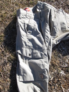 Pantalon Fjällräven Ruaha, une des 2 vastes poches latérales