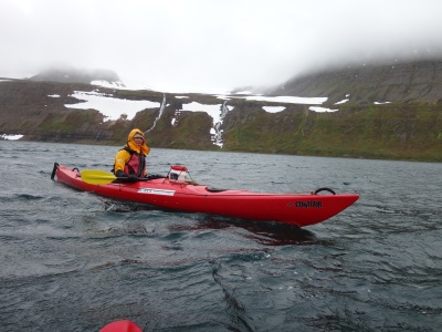 Kayak dans les fjords du Hornstrandir