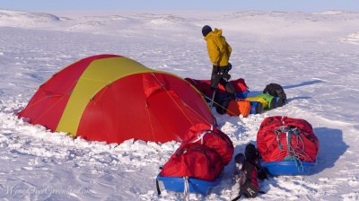 Début d'expédition, camp 2, glacier Qaleralik, sud Groenland