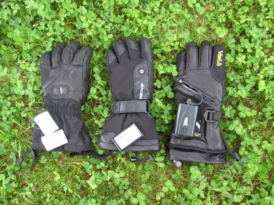 De gauche à droite : les gants chauffants Black Diamond Cayenne, Racer Heatwear et Volt Titan