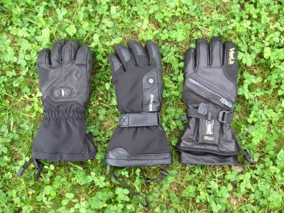 De gauhe à droite : les gants chauffants Black Diamond Cayenne, Racer Heatwear et Volt Titan