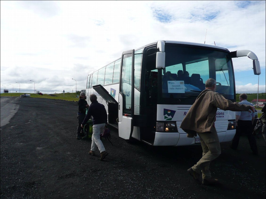 L'une des compagnies de bus islandaises.
Photo : Johanna