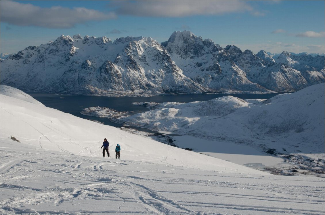 Ski de rando aux alentours de Svolvær en mars 2018.
Photo : Matthieu Baltzinger