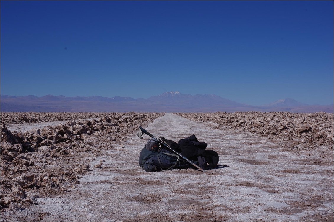 Ce sentier qui relie une exploitation de sel à des villages autour du désert m'a grandement aidé.