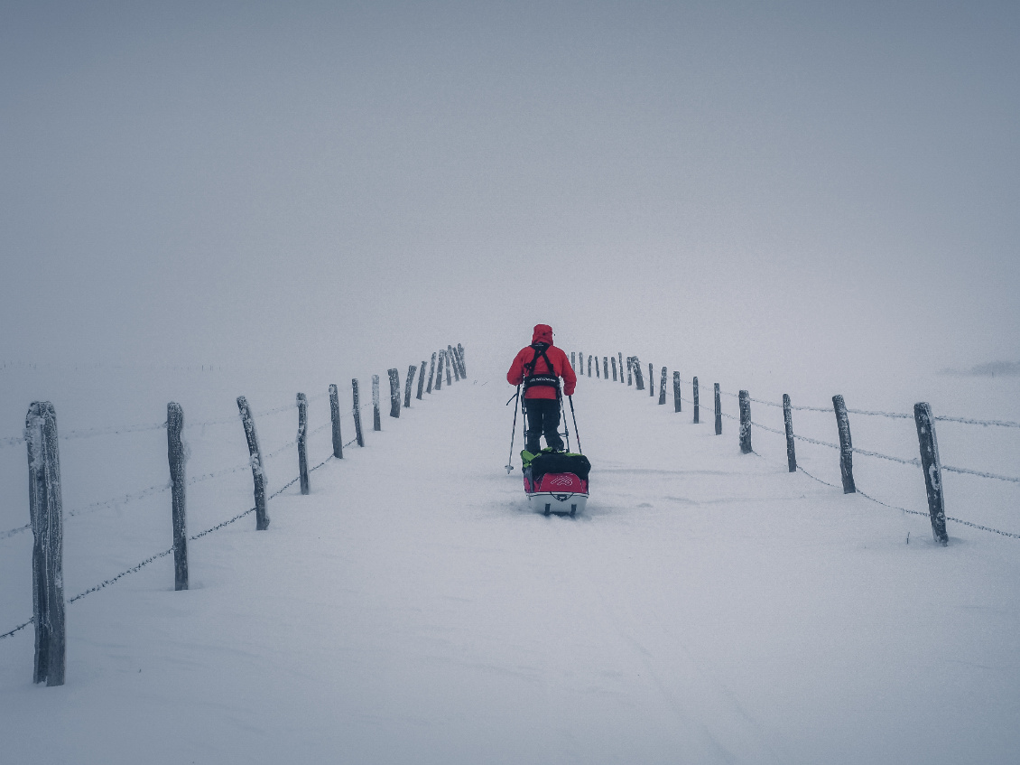 Ski-pulka en Aubrac.
Photo : Christophe Paul