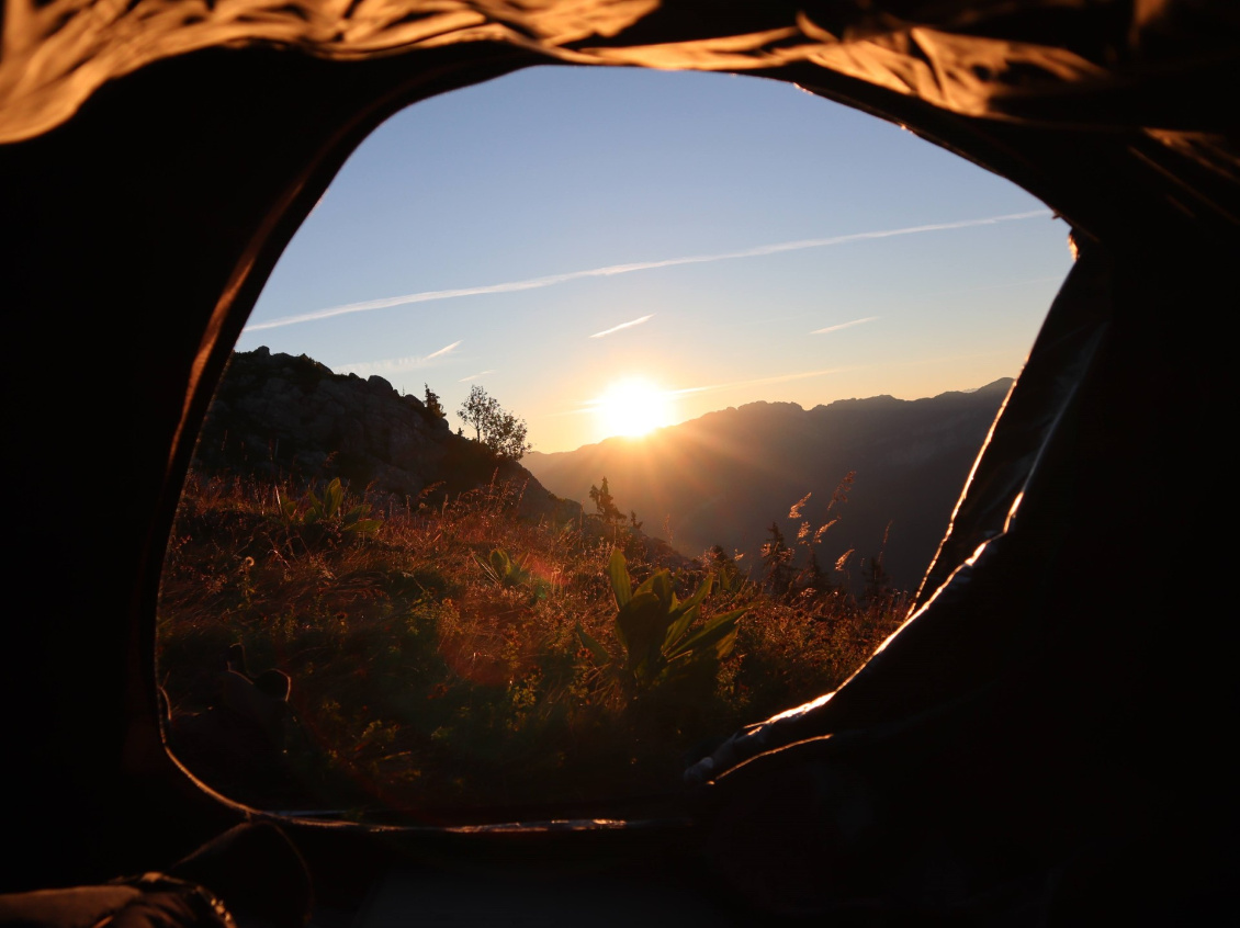 #24 Julien Meynier.
Souvenir d'un lever de soleil depuis la tente sur le Charmant Som.