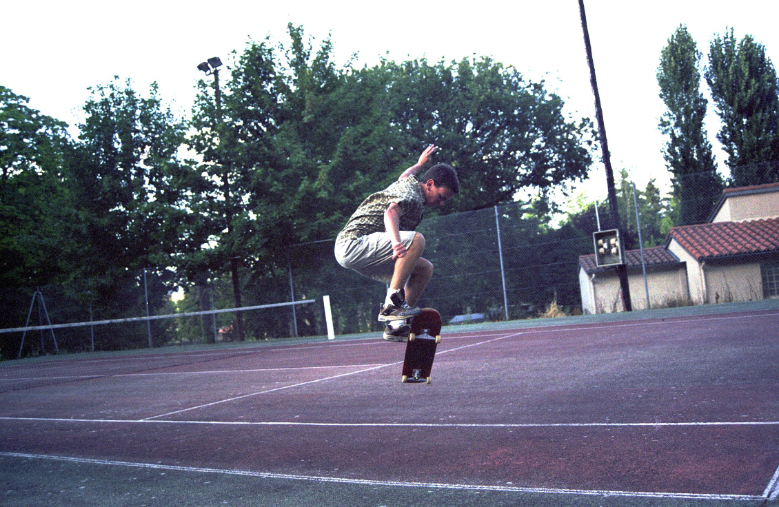 2003 : fin d’adolescence, mes années skateboard... quand je ne geekais pas sur l’ordinateur familial.